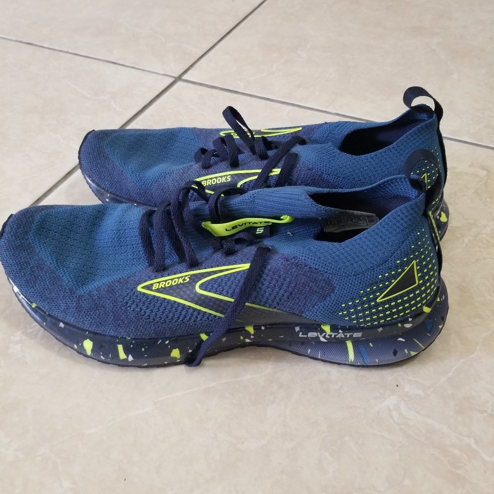 Brooks Levitate Stealthfit 5